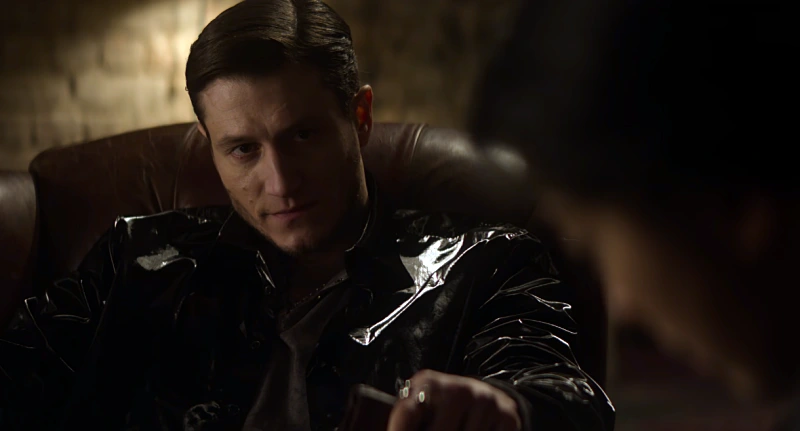 로기완에서 씨릴 역을 맡은 와엘 세르숩