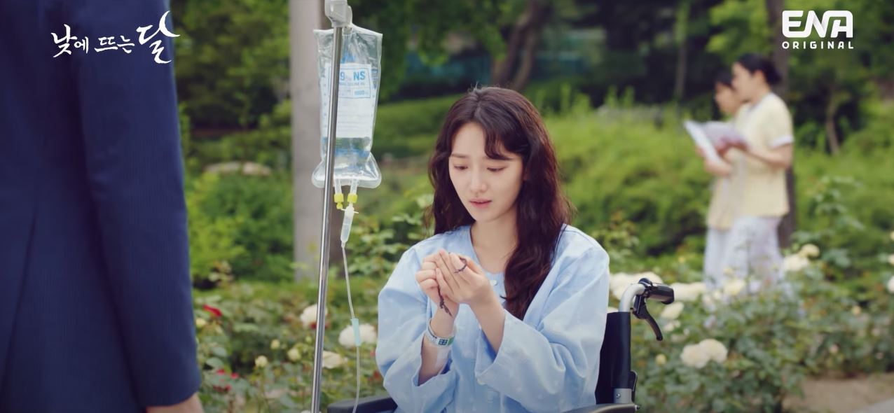 낮에뜨는달_4회