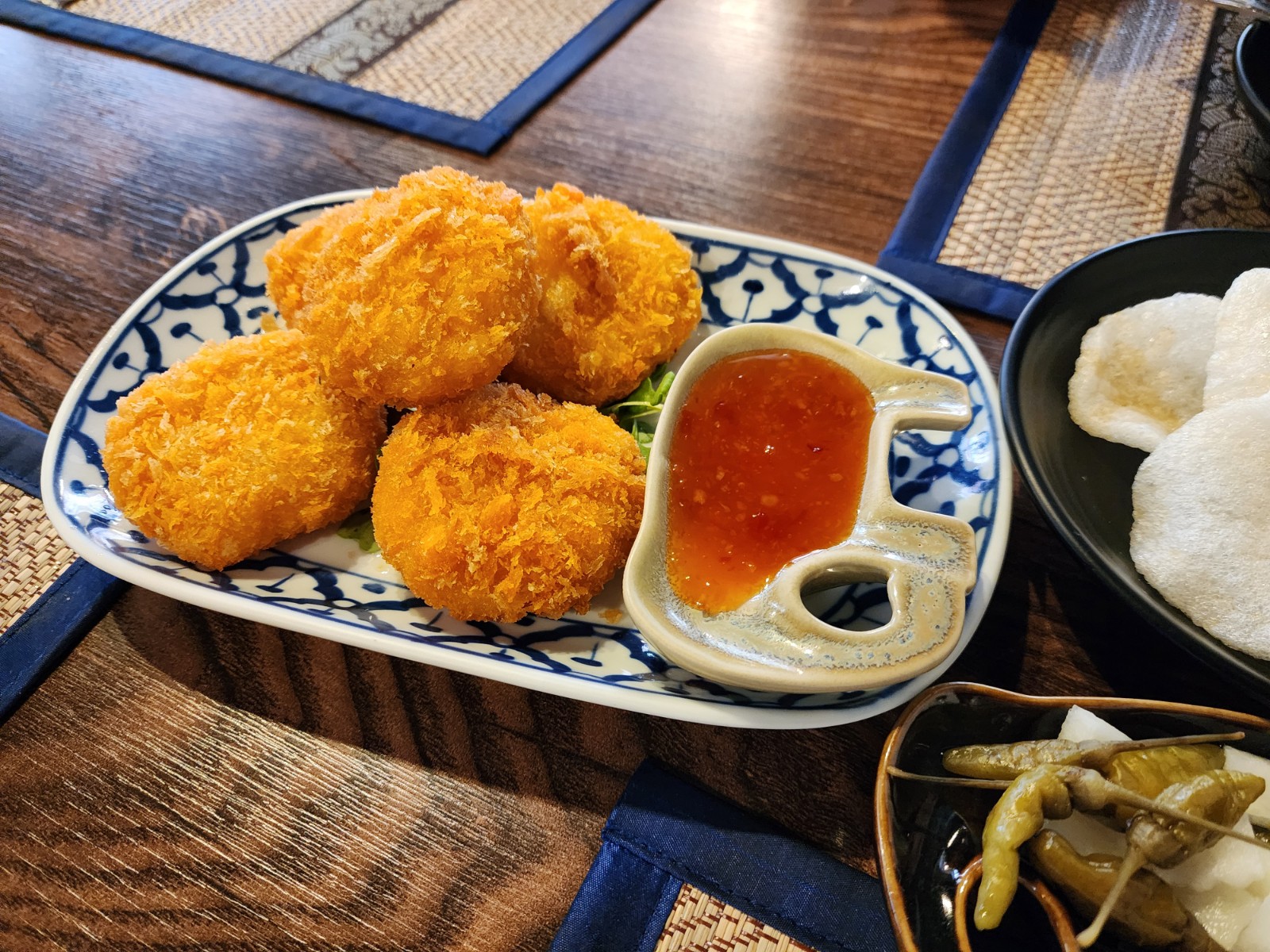 텃만꿍
