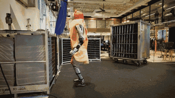 보스턴다이내믹스 신형 아틀라스의 실패 모습