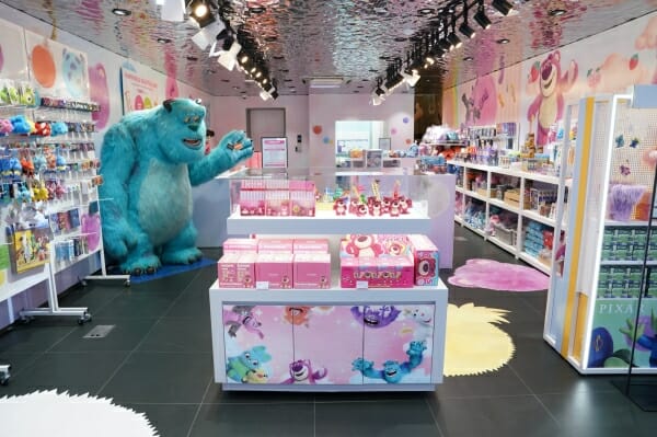 나우인명동의 디즈니 픽사 팝업 스토어.