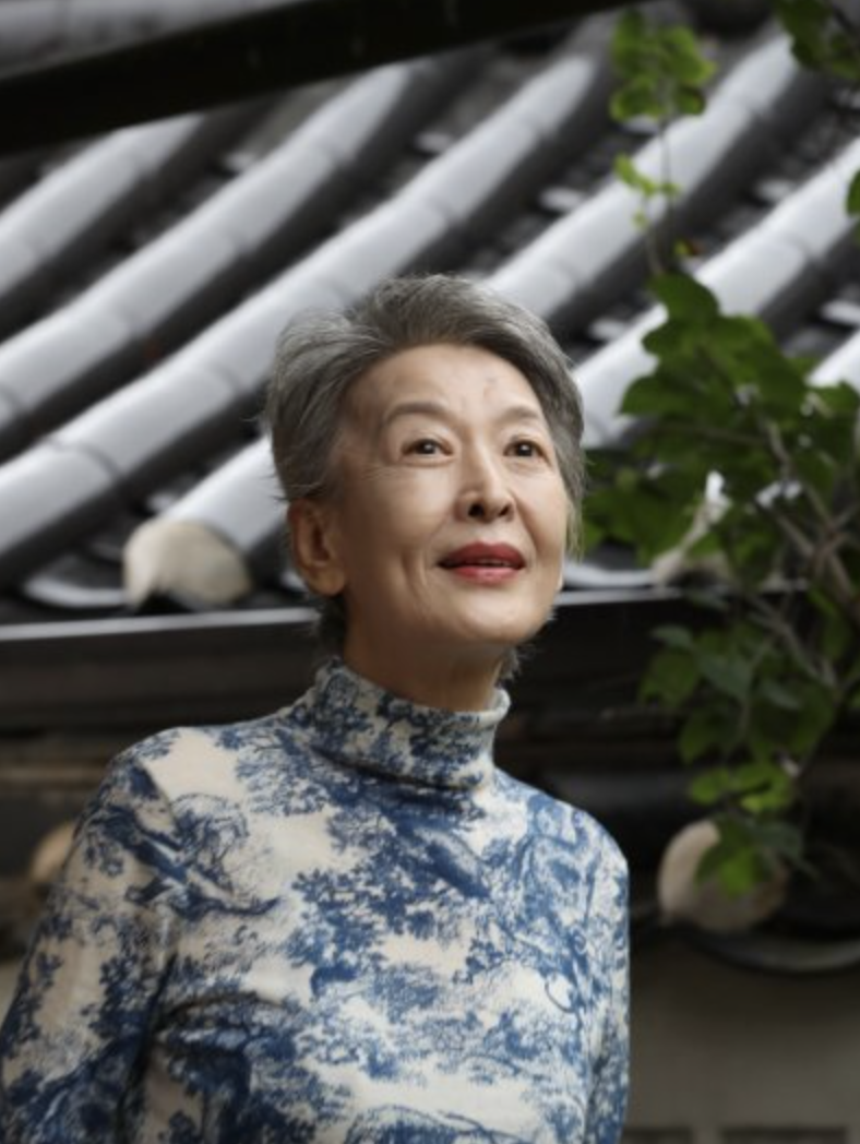 윤석화19