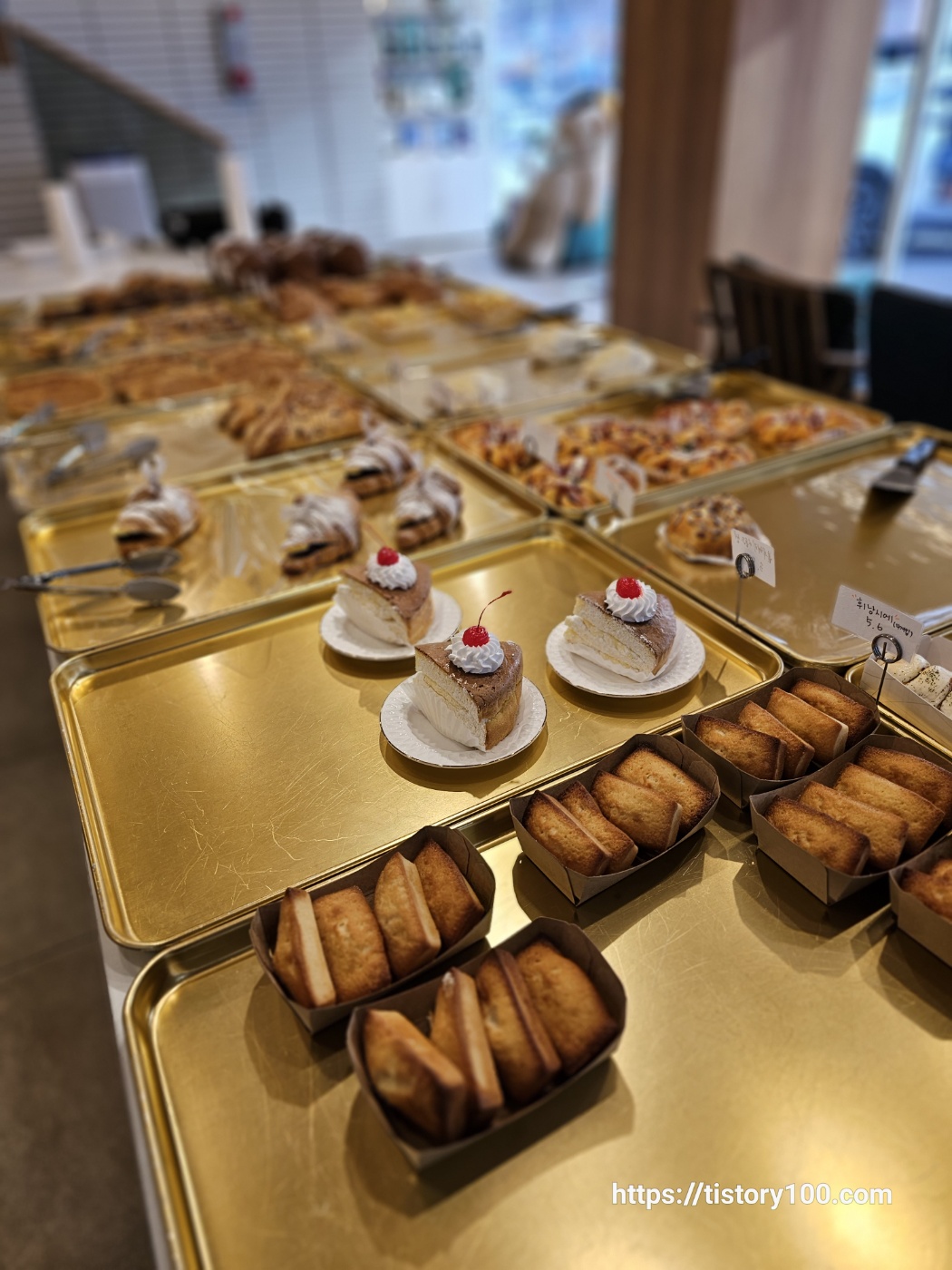 루나루이스 카페