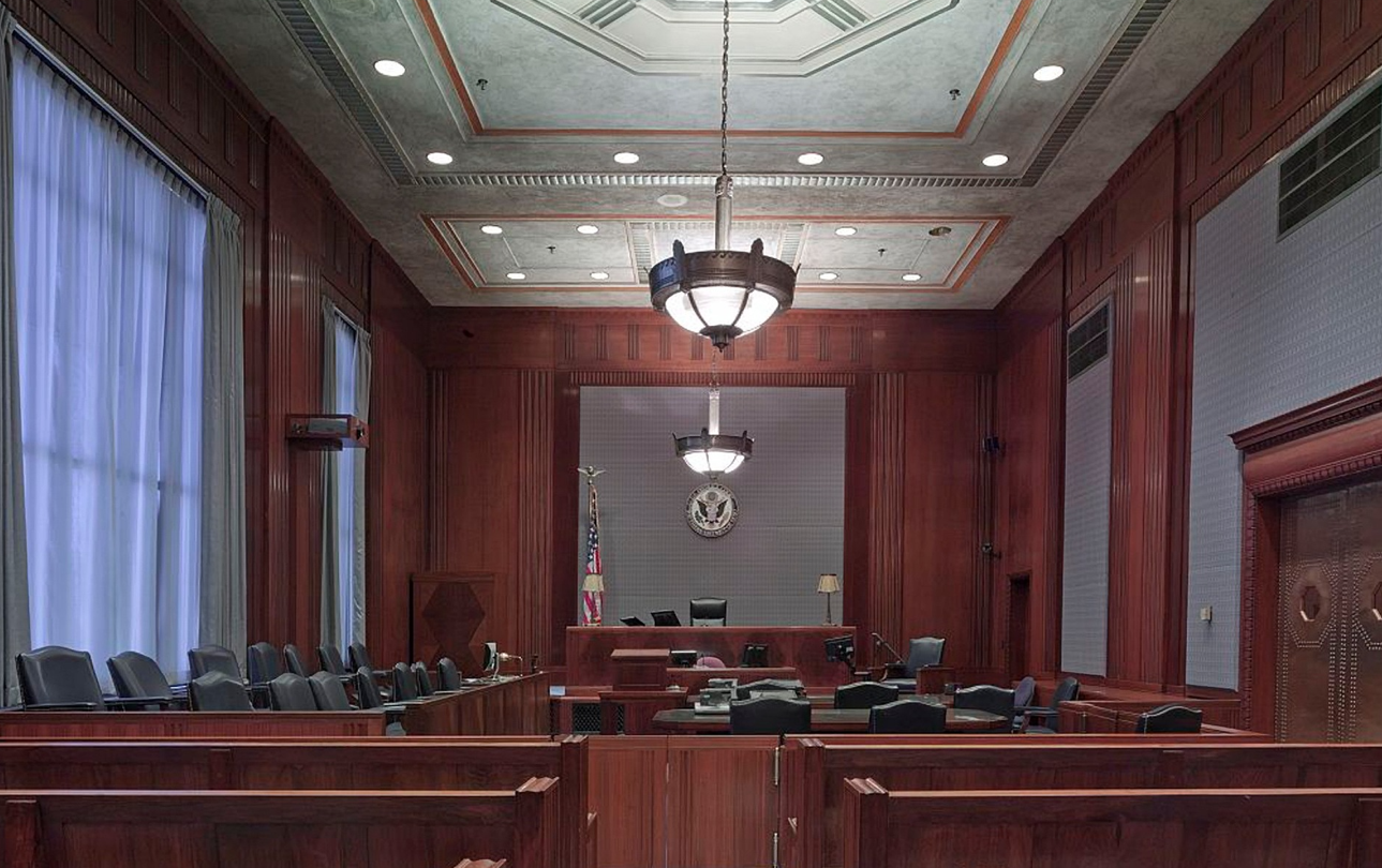 경매가 이루어 지는 법정전경