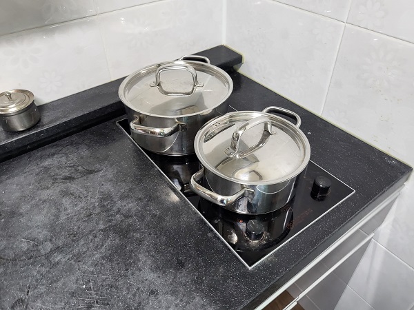 거문도 솔지오 펜션 2층 펜션 주방 식기 냄비