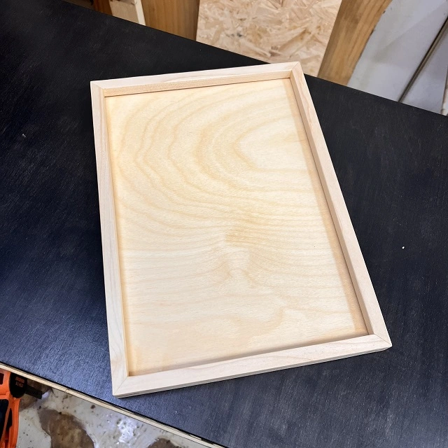 메이플 목재로 제작된 POZIP 액자