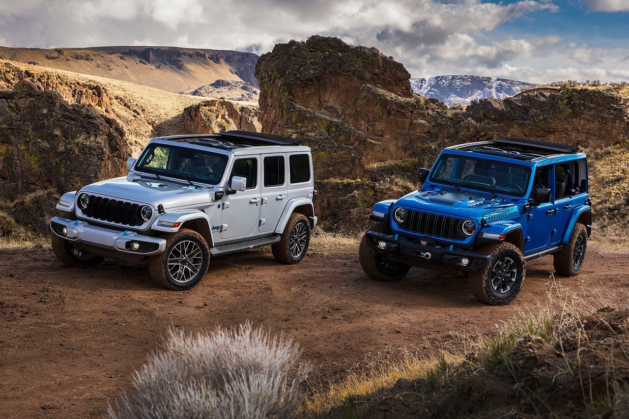 지프 랭글러 하이브리드 중고차