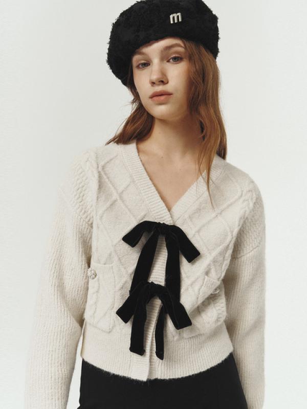 마리끌레르 marieclaire 울 블렌드 벨벳 리본 가디건 MODCKC04M9
