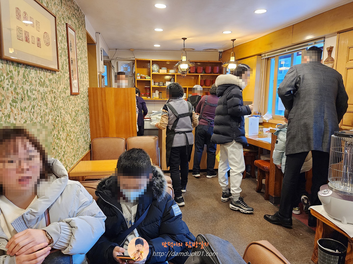 서울서둘째로잘하는집 실내