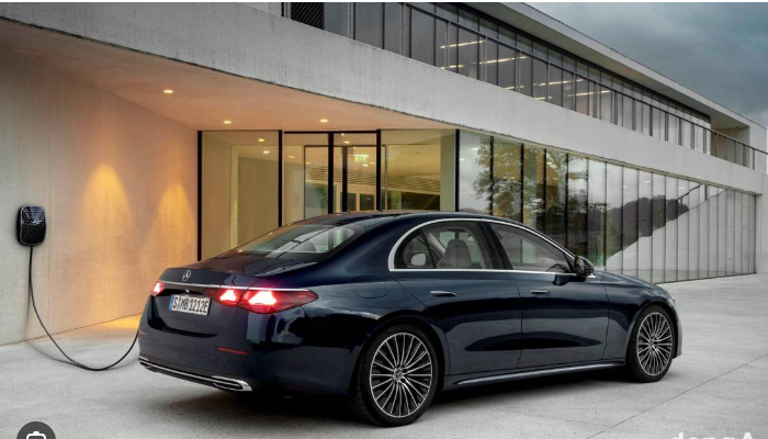 벤츠 E클래스 플러그인 하이브리드 가격 제원 연비 2025