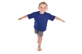 노화예방 눈감고 외발로 서기