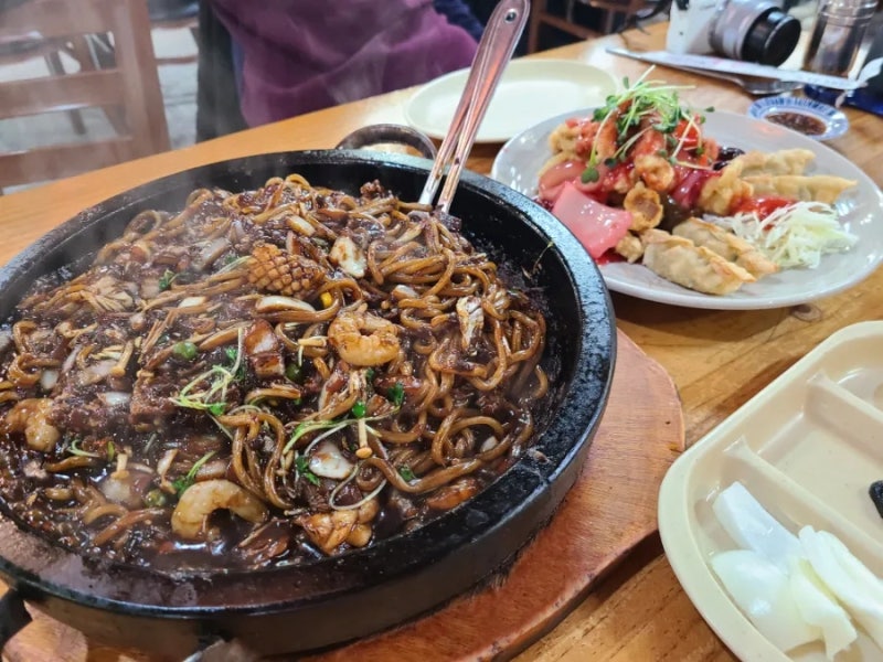 청주 맛집 10곳 금융 돌짜장