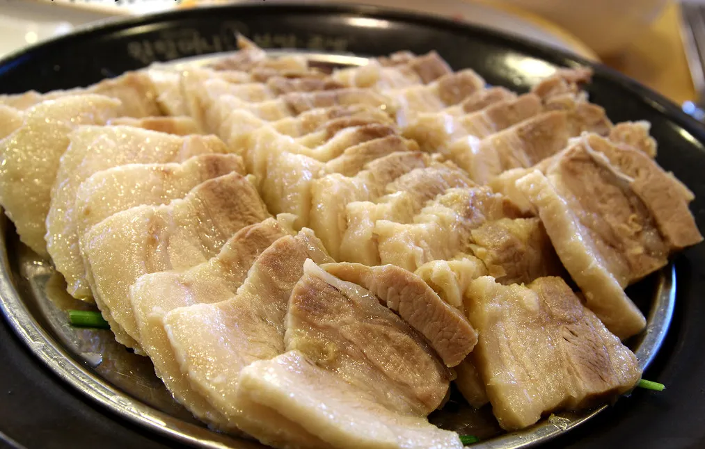 고기 냄새 해결로 걱정 없는 삼겹살 집에서 맛있게 먹는 꿀팁 다섯 가지_1