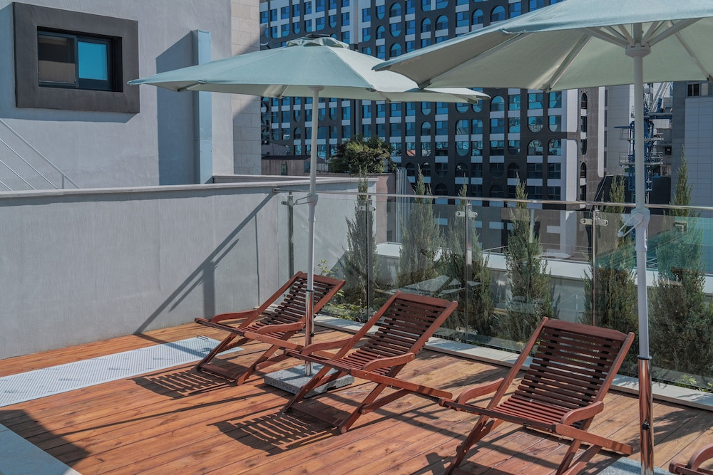 잠실 오로시에 관광호텔 특가! 신상 부티크 호텔 완전정복 (루프탑수영장+사운드바+스마트시스템 총정리)