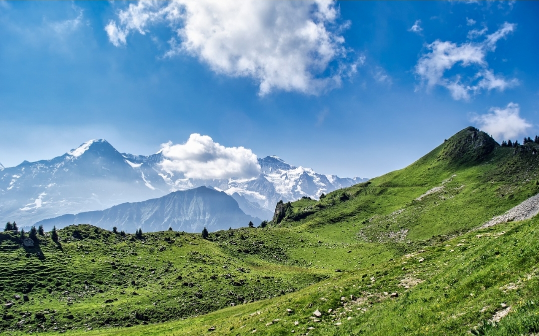 알프스 산맥 사진