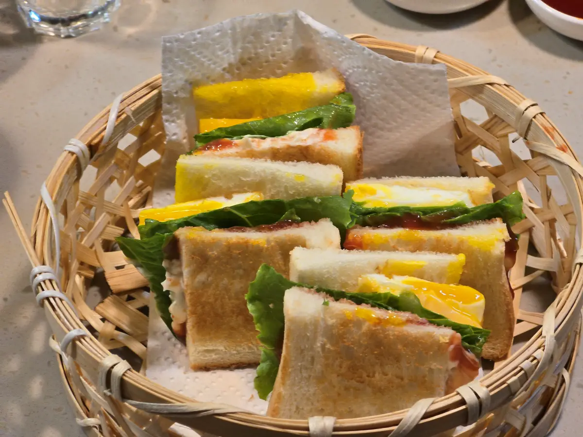 즐거운 술상 22번째 코스 음식: 샌드위치