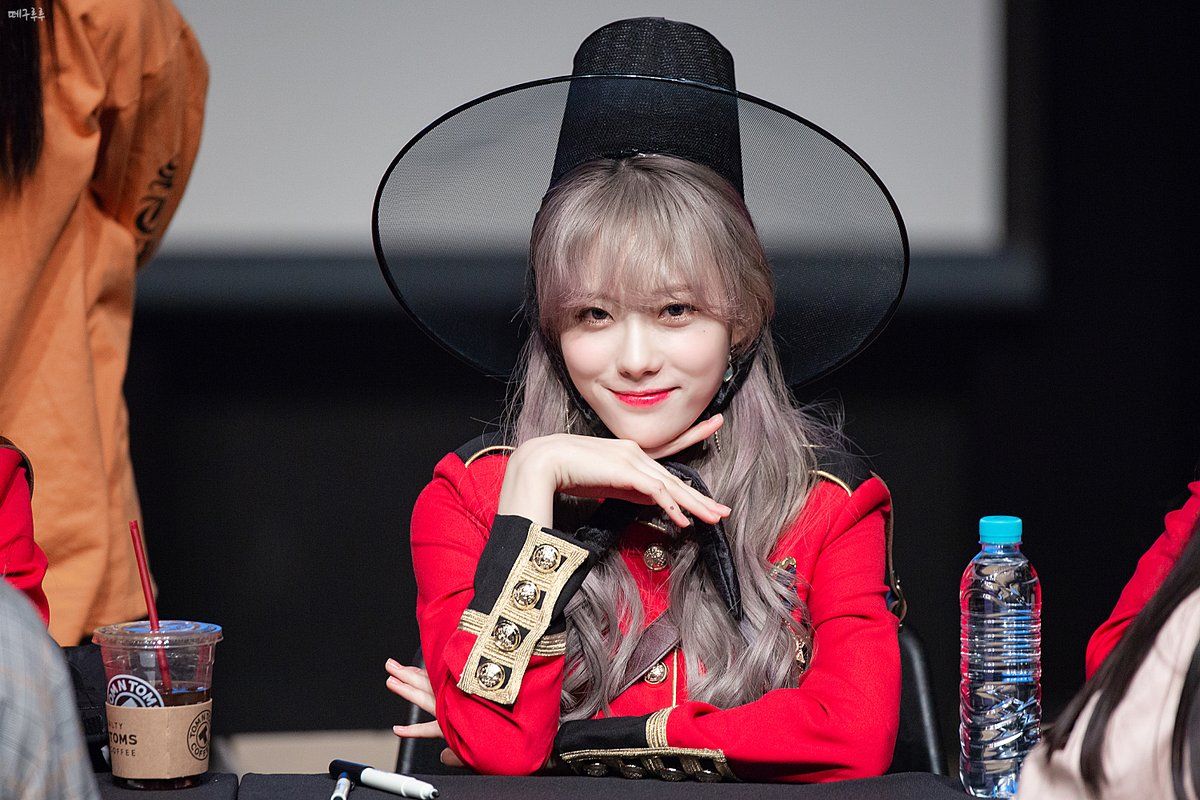 우주소녀 루다 인스타그램 사진 몸매