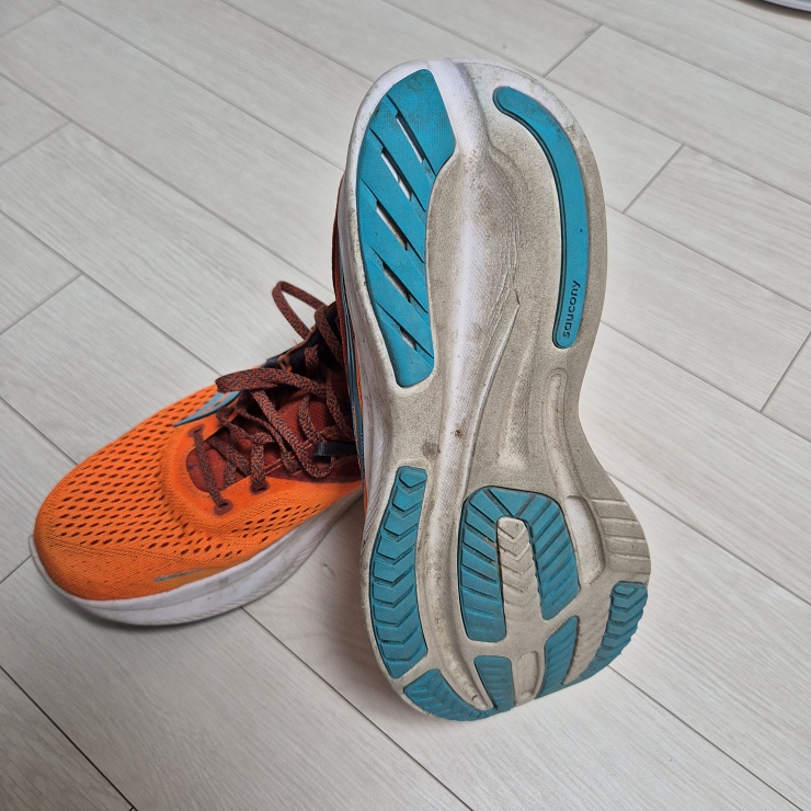 라이드16 1년 실착 후