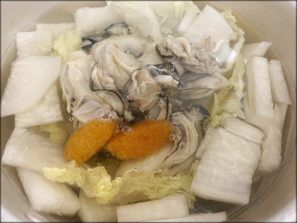 굴 넣어 끓이기