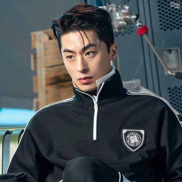 구교환 나이 프로필 총정리｜학력&middot;고향&middot;아내 이옥섭&middot;결혼&middot;2026년 최신 출연작