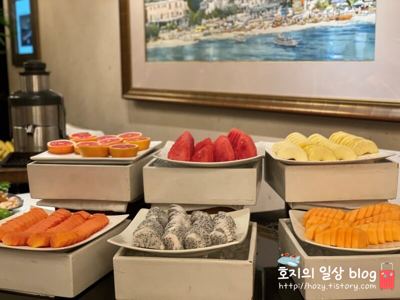 싱가폴 세인트레지스 조식뷔페 과일코너