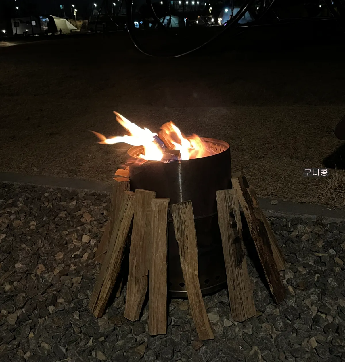 캠핑-불멍용-화로대-추천!-가족캠핑에서-2중-연소-접이식-화로대-써본후기