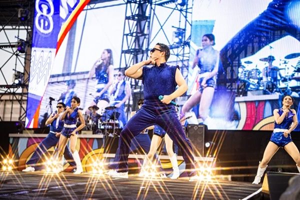 싸이 흠뻑쇼 무대 모습