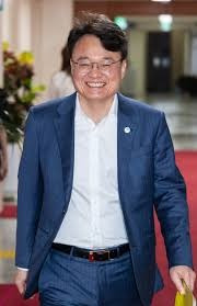 박성근 검사 프로필