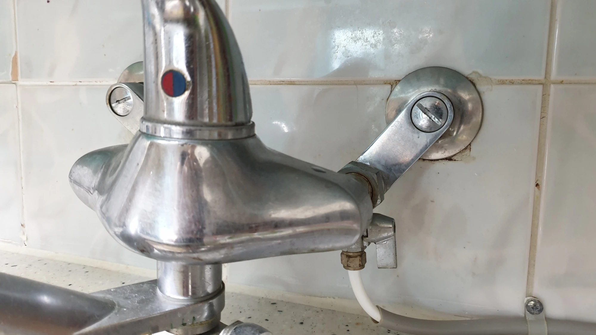 싱크대 수도꼭지 수압 조절 밸브