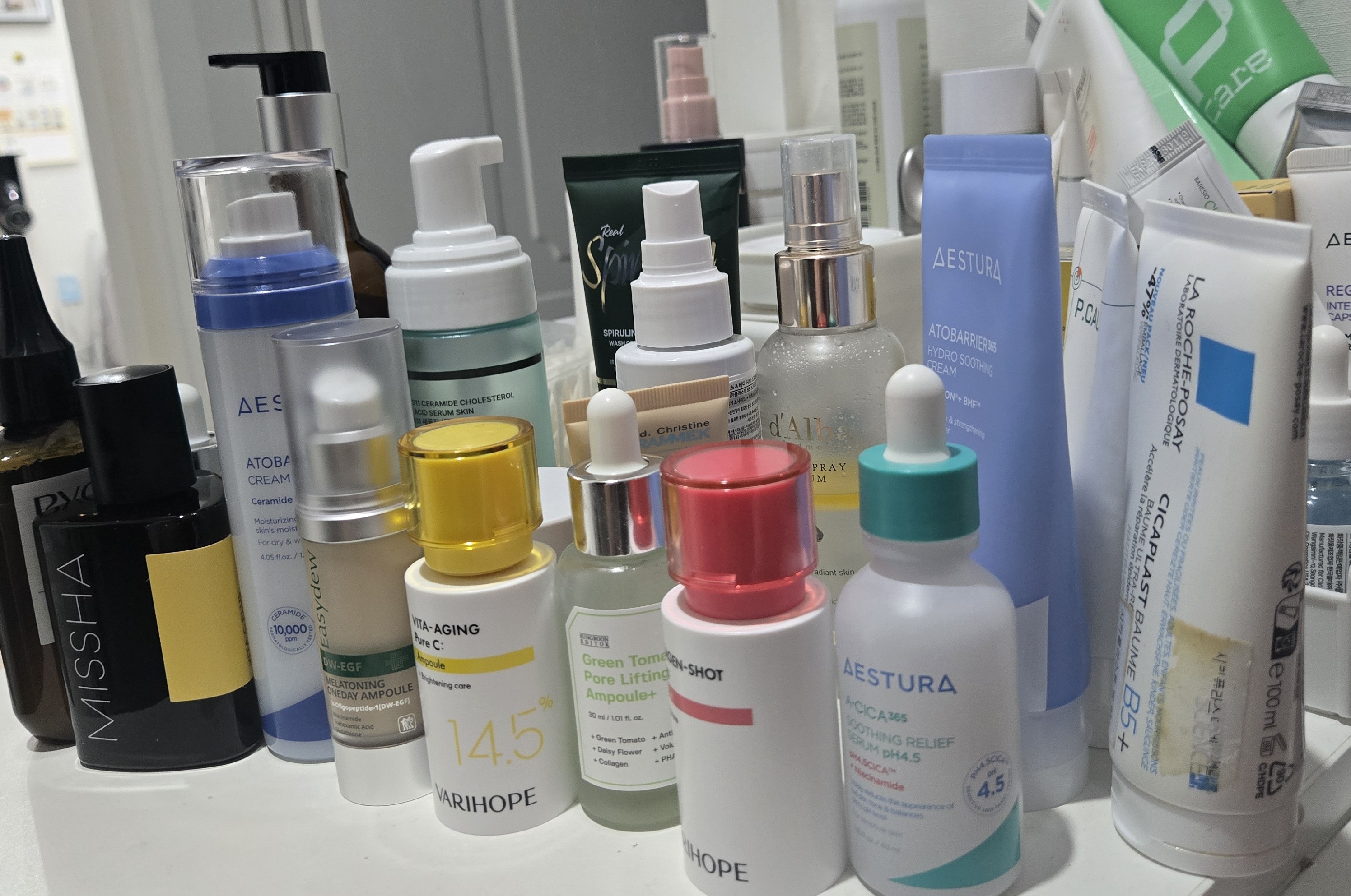 목주름 레이저 후 사용한 재생크림과 앰플 실제 사용 제품 모음 (에스트라, 라로슈포제 등)