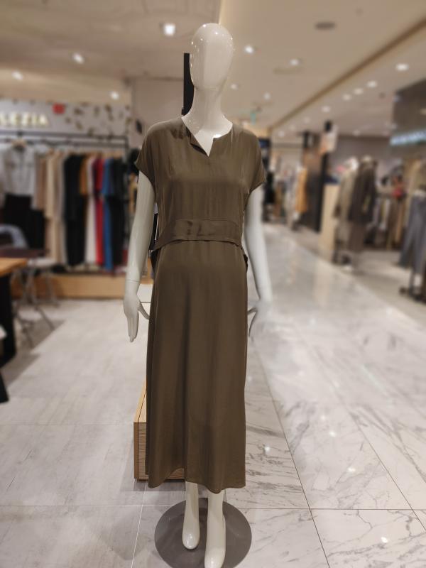 에스쏠레지아 플레어 원피스 SOM5WOP080