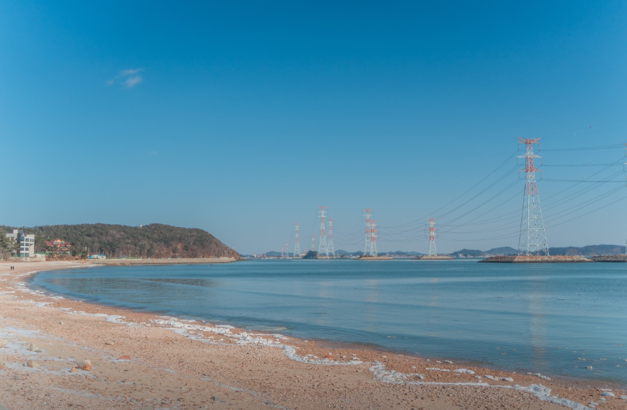 [6시 내고향] 인천 영흥도 십리포해수욕장 서어나무군락지&amp;#44; 노가리해변&amp;#44; 전망대&amp;#44; 제트보트&amp;#44; 산악사륜오토바이&amp;#44; 실외낚시터&amp;#44; 횟집 정보