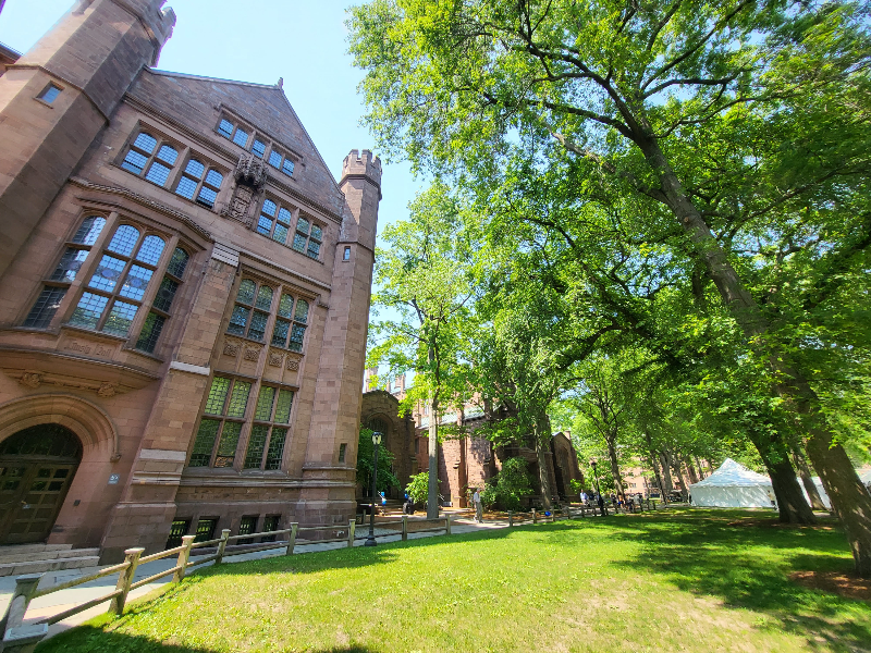 Yale Tour