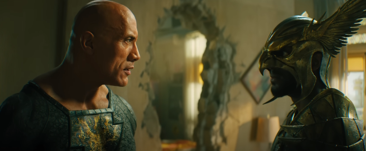 호크맨과블랙아담이서로를바라보고있다