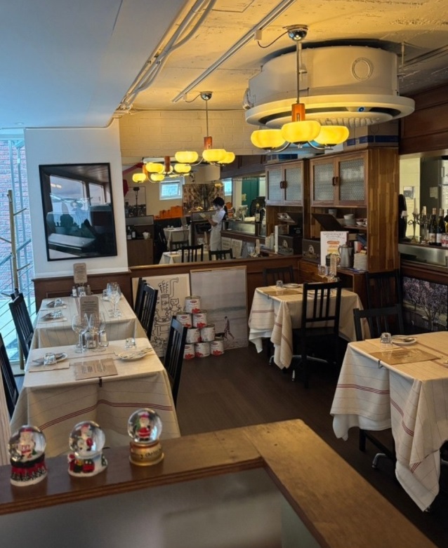 -뇨끼달인-뇨끼테리아-피우