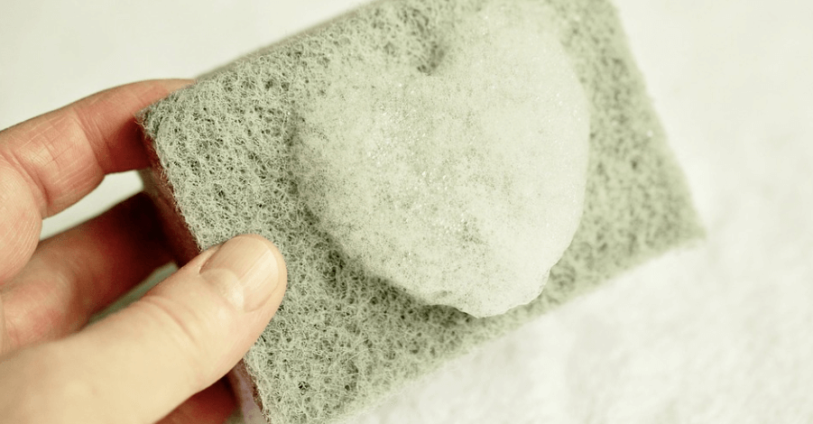 커피 찌꺼기 활용법은 설거지에 많은 도움을 준다