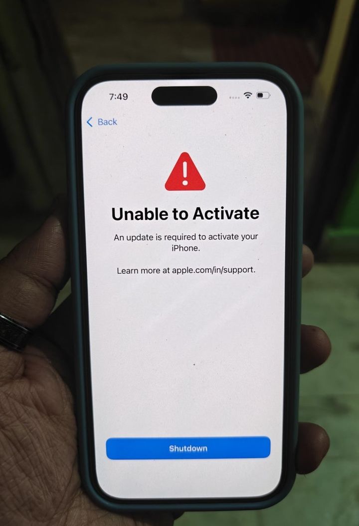 아이폰 iOS 18.4.1. 업데이트 벽돌 현상, 설치 전 주의사항 필독