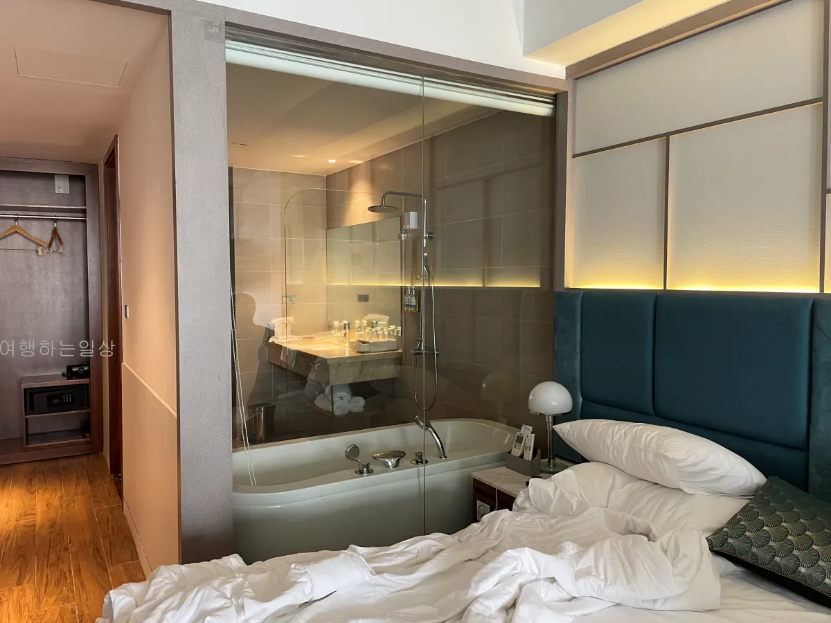 나트랑시내-가족여행-가성비-호텔추천-시에스타-패밀리-스위트룸-1박후기(샤워필터,2층침대)