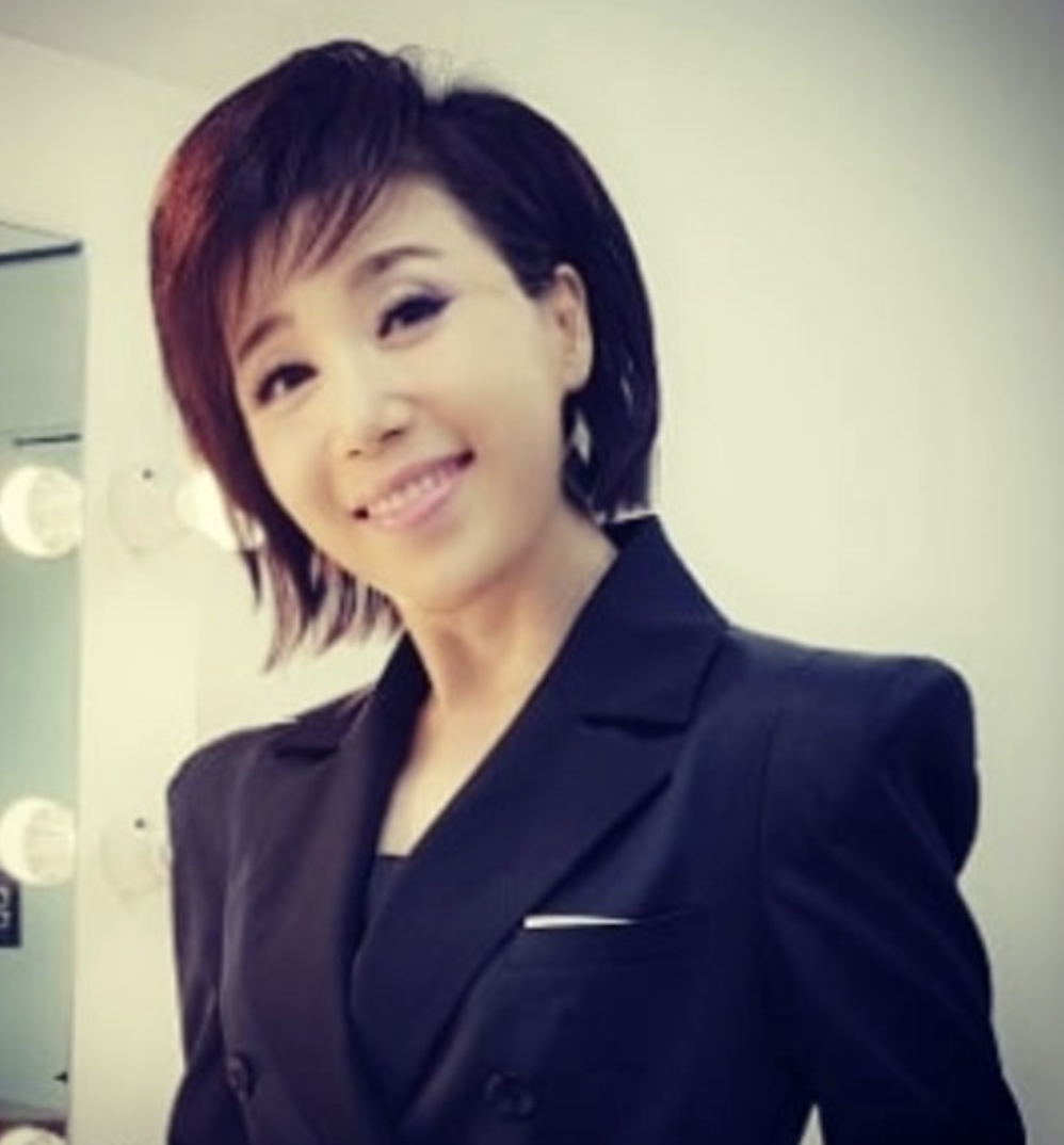 최유나24