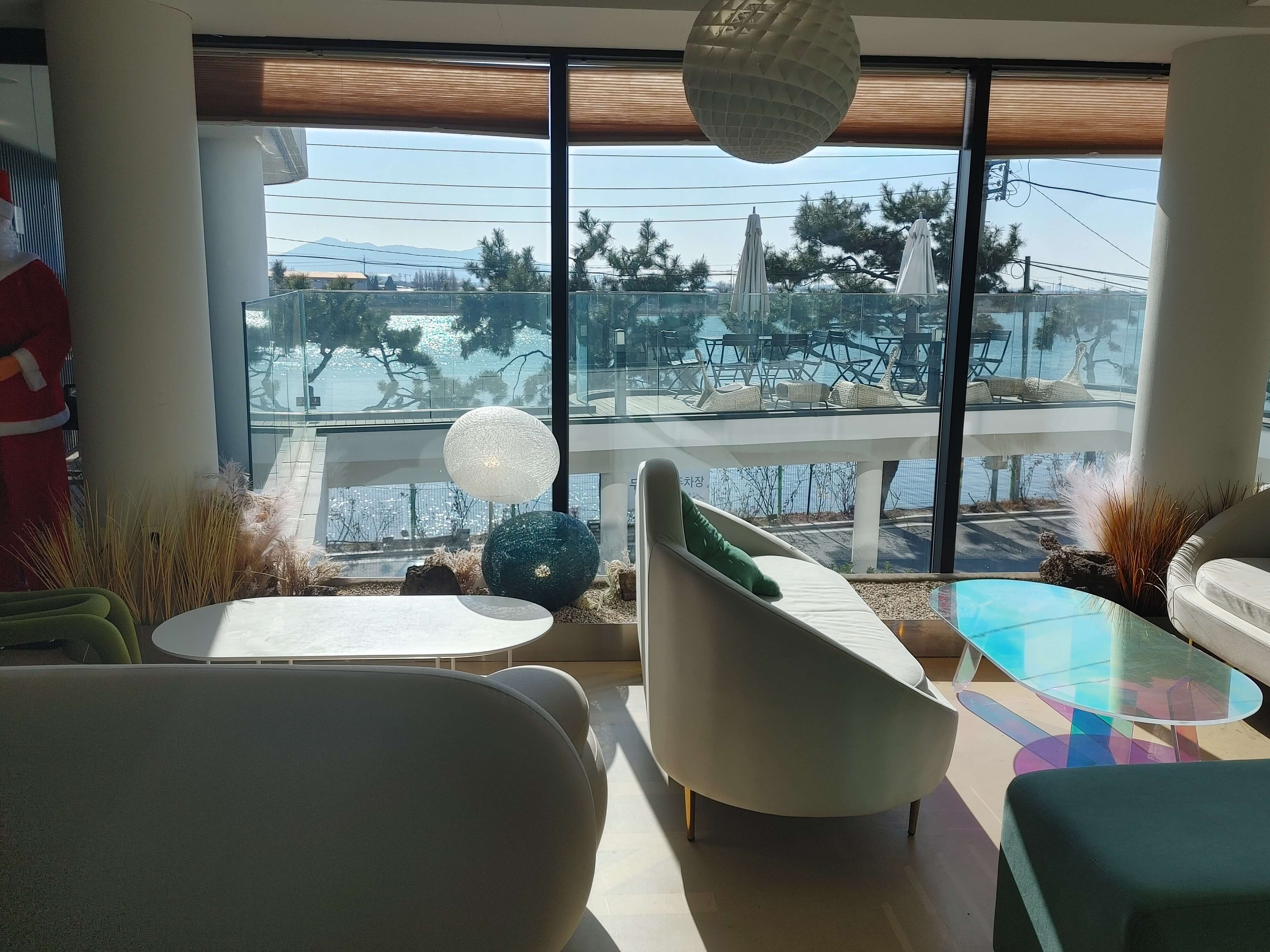 김해_강변뷰카페_라인25_2층