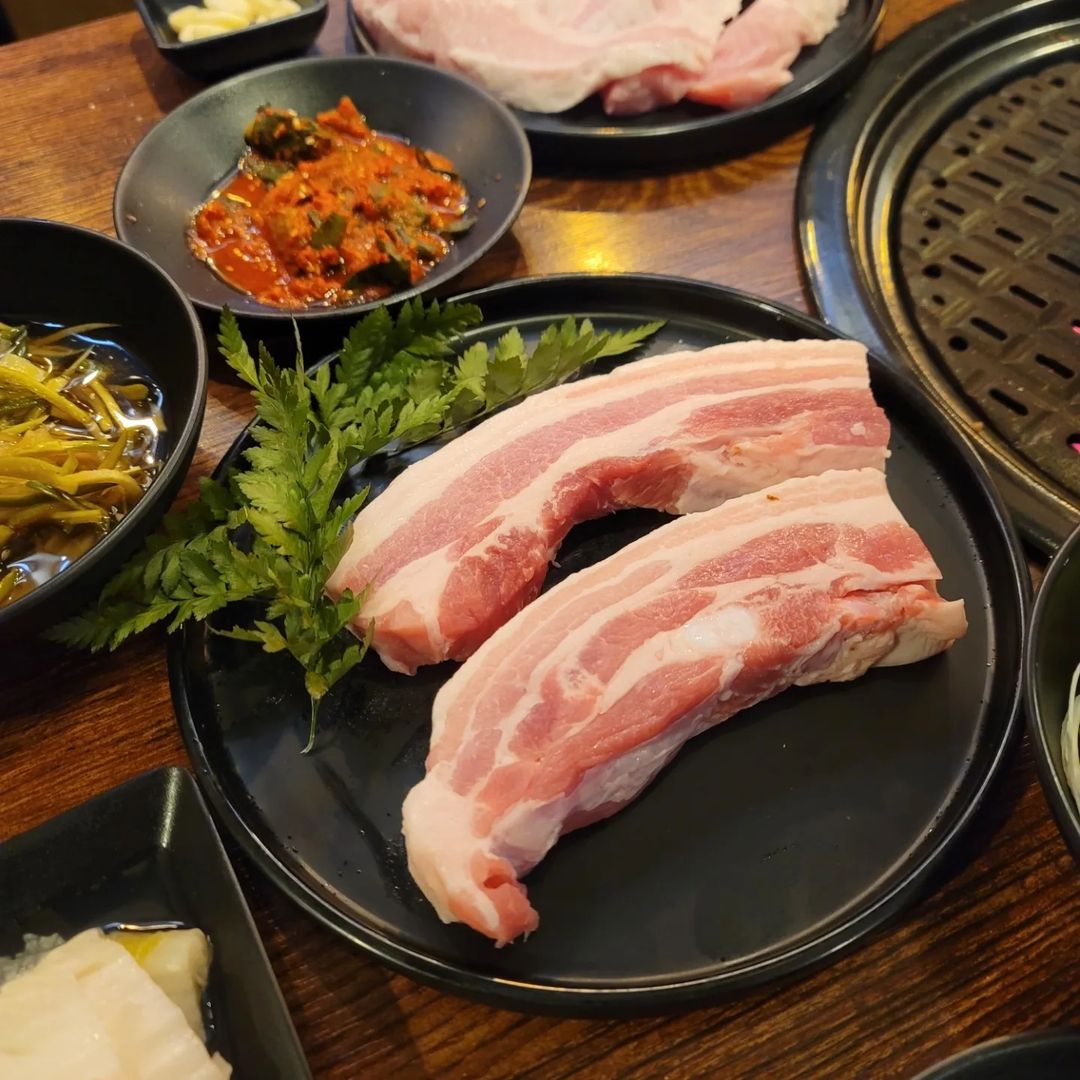 최강야구 몬스터즈 소고기 숯불구이 2022 시즌1 종료 회식 맛있는 고기집 왕십리 맛집 위치 메뉴 가격 정보