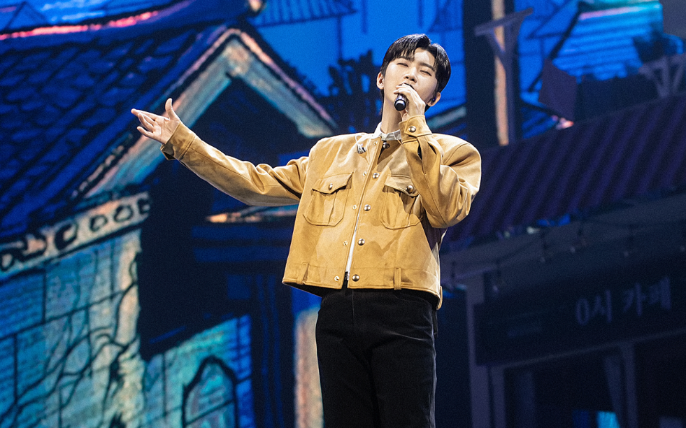 출처 물고기뮤직 (영웅시대 팬카페)