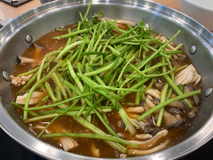 얼크니손칼국수-육수