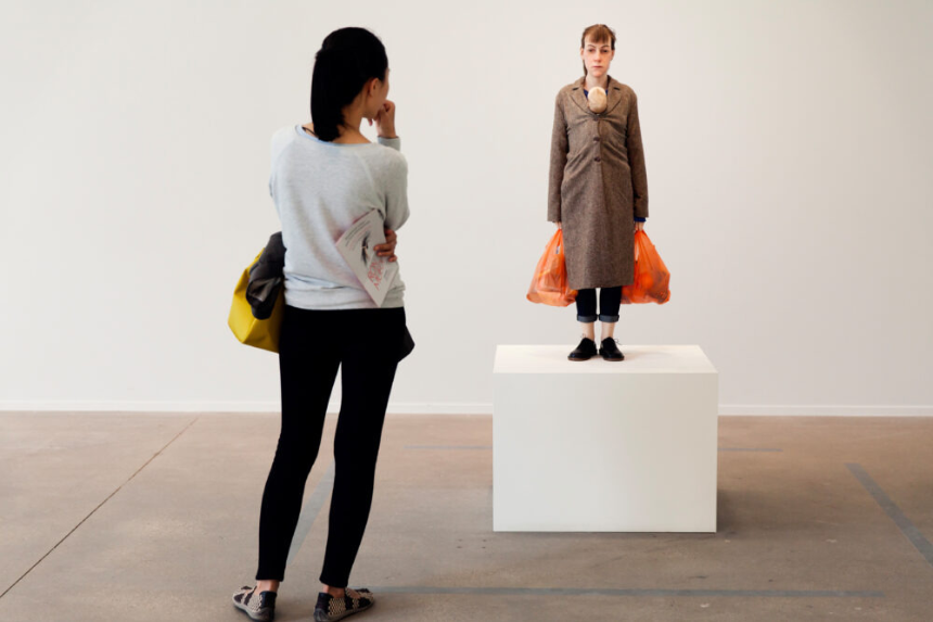 2025 론뮤익 전시회 리뷰 ❘ 서울에서 만나는 초현실 조각의 세계