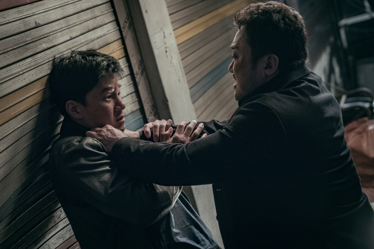 동수와 딜을 하는 태석