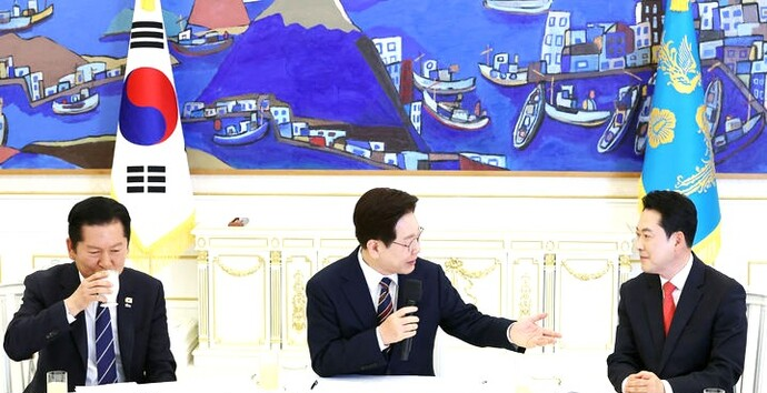 이 대통령 임기 제한 명확 선언, 연임 개헌 논란에 대한 입장 정리 참고 이미지 2