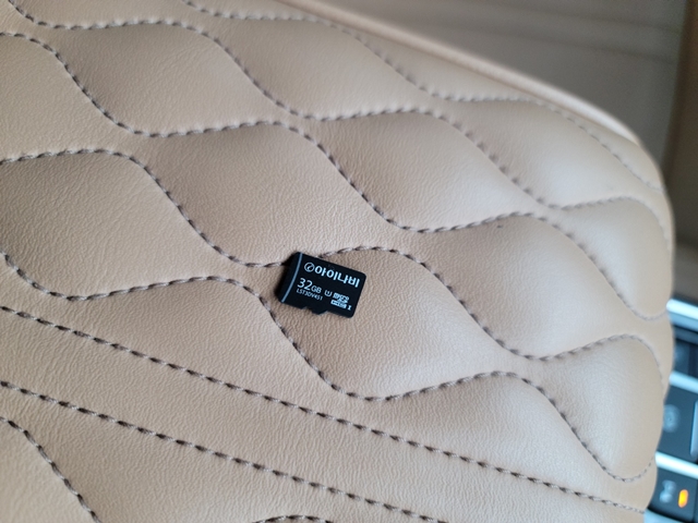 아이나비 기본 32GB SD카드