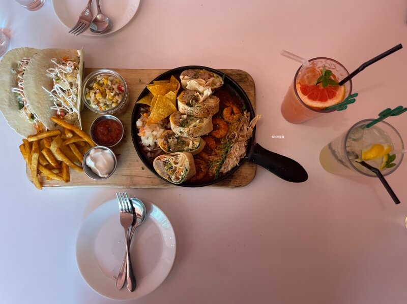 애견 동반 수원 맛집 뽁식당 호매실점 - 엔칠라다 세트