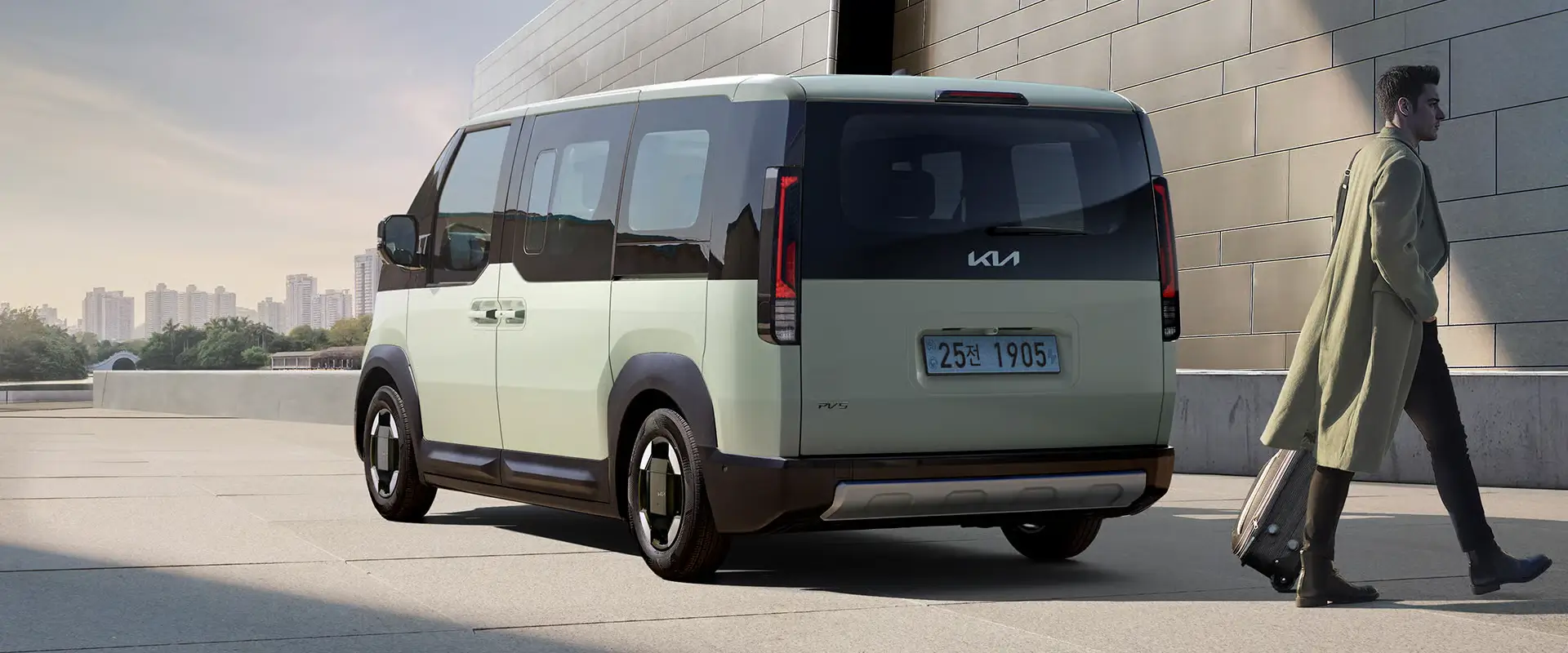 pv5_passenger_exterior_rear_quarter_pc