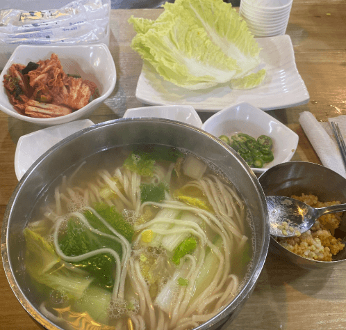 생방송오늘저녁 35년 손맛! 동대문 가마솥 안동국시 맛집